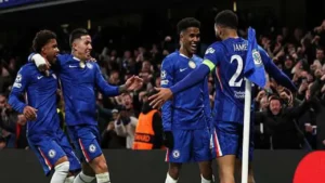 مباراة تشيلسي وليدز يونايتد في الدوري الإنجليزي تحدد ترتيب الفرق قبل الجولة المقبلة